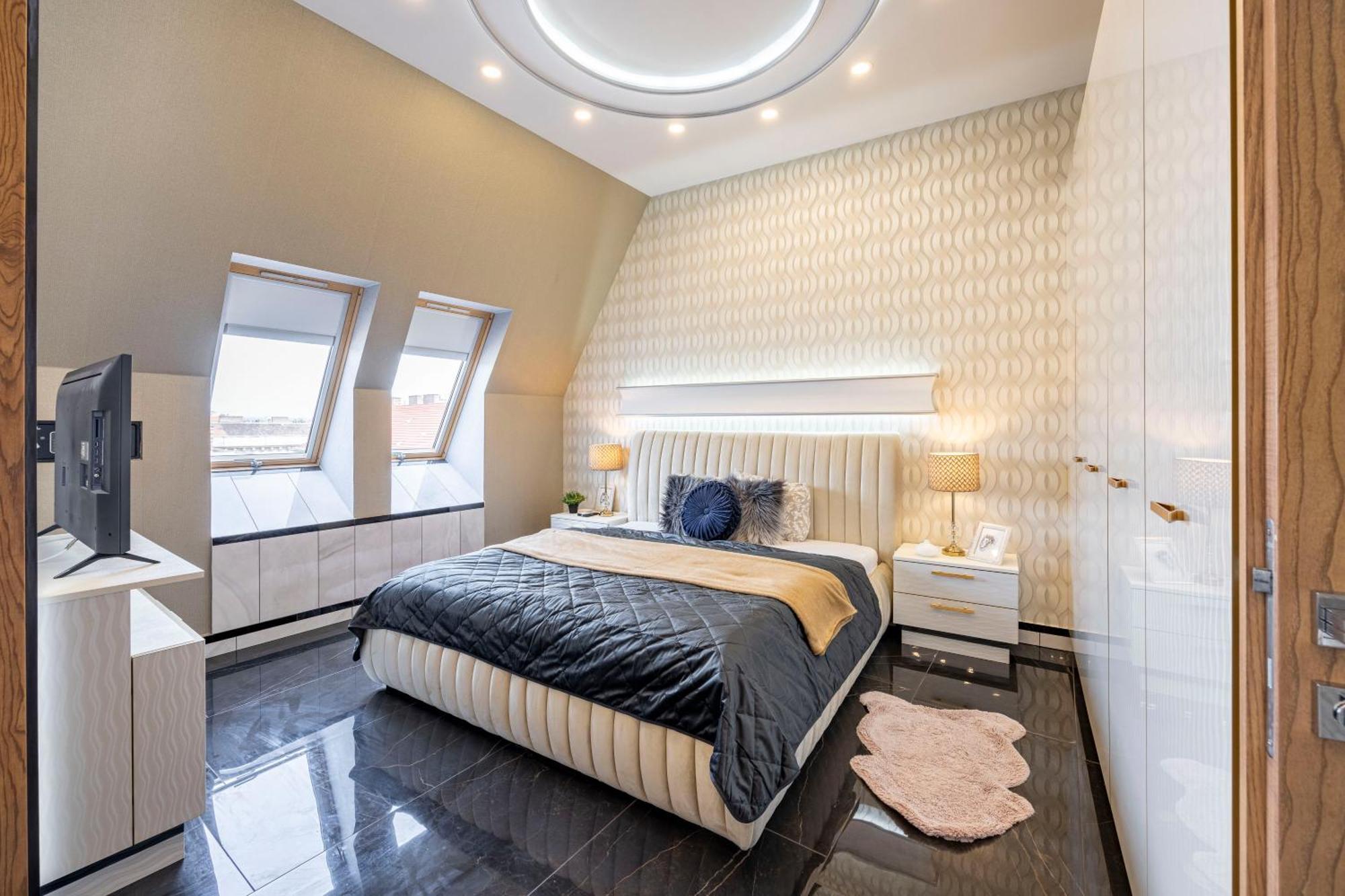 Apartment Luxury Royal By Prestige Homes